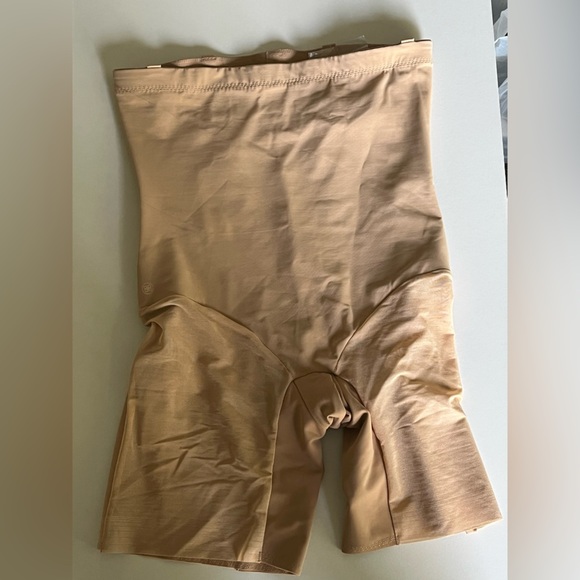Honeywell Other - Honeywell Super Power Shorts Shape Wear in Sand Size XL